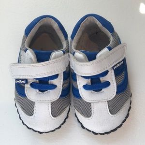 Pediped soft sole first walker shoes 12-18 months